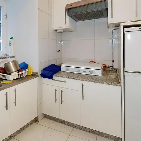 Hostal San Pelayo Gæstehus *