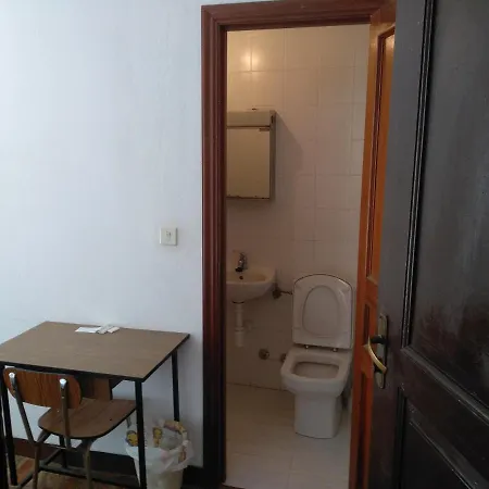 Hostal San Pelayo *